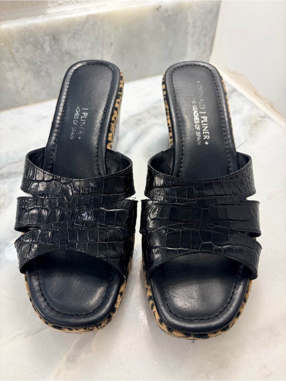 Donald J Pliner "Beaches of Spain" Black Croc Leopard Wedge Sandals Size 9M